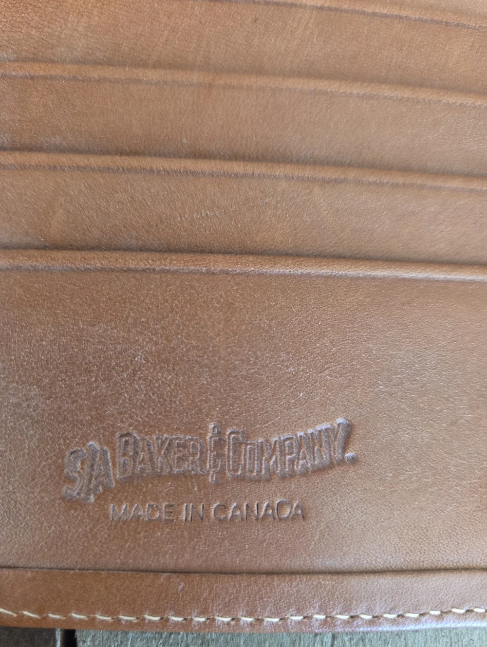 5A Baker & Company Bifold Wallet - Picture 7 of 11